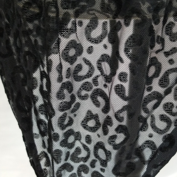 Frederick's Sexy Leopard 3pc Set - Picture 4 of 5